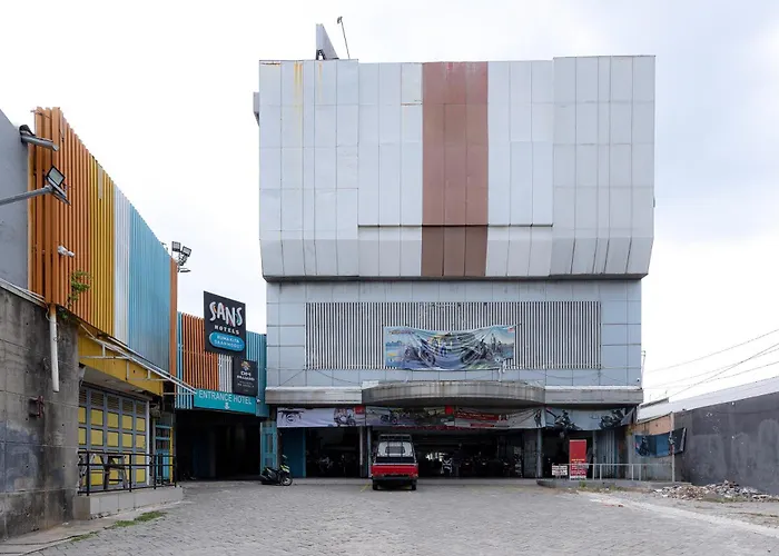 Sans Hotel Rumah Kita Daan Mogot Jakarta